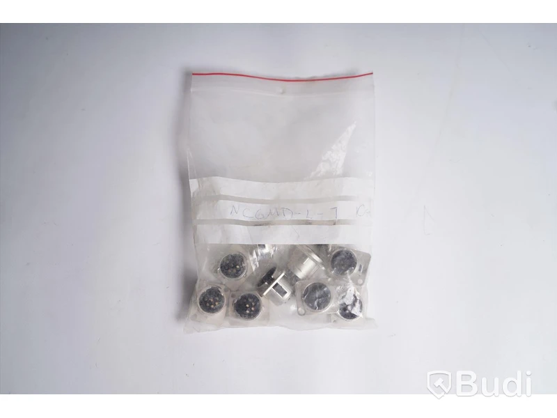 6 polig kontakt hane 10 st. Neutrik NC6MD-1-L. Ny.