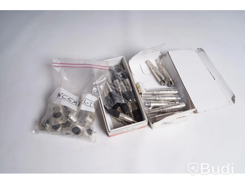 Diverse adaptrar. Neutrik NC5MP-L-1 10st, Proel AT310 7st, Proel S2C 17st. Ny.
