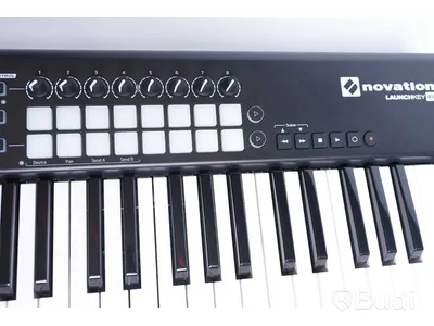 Keyboard - Novation Launchkey 49. Ny.