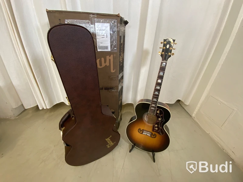 Gitarr Gibson J-200 Standard ink case och kartong