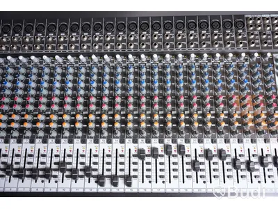 Mixerbord - Behringer Eurodesk SX3242FX. Defekt
