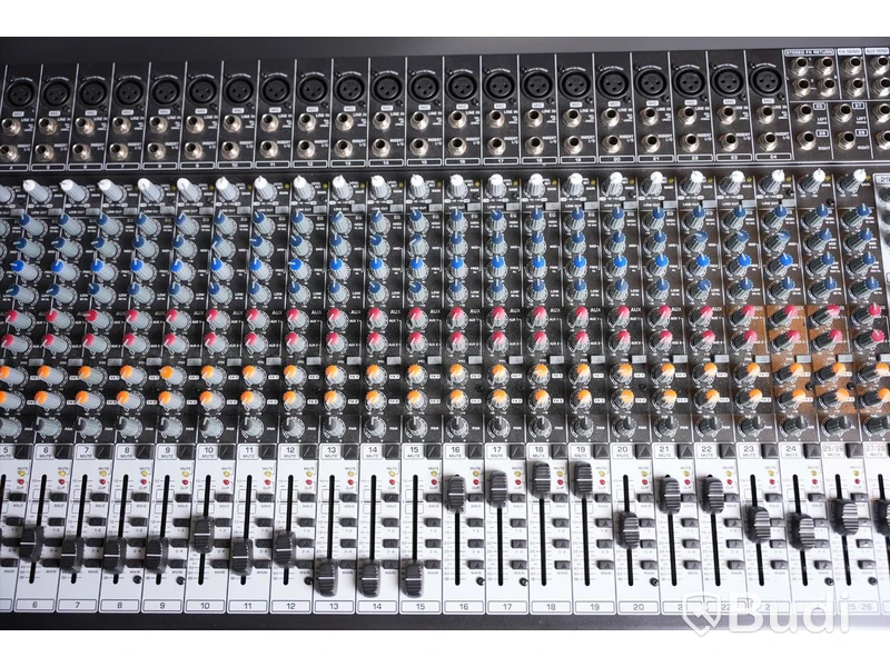 Mixerbord - Behringer Eurodesk SX3242FX. Defekt