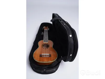 Ukulele - Koki'o, Mahogany Soprano inkl. hard case, RISA Musical Instruments. Ny, Obruten förpackning.