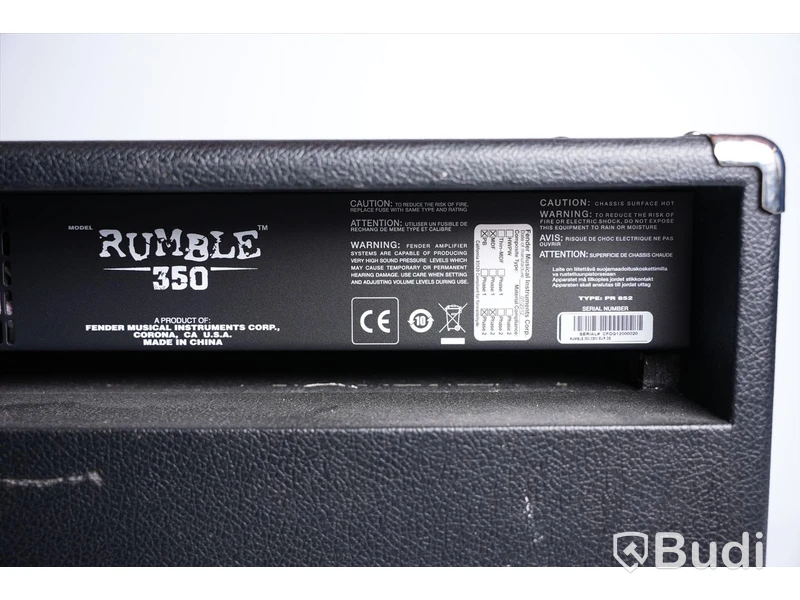 Basförstärkare - Fender Rumble 350. Defekt.