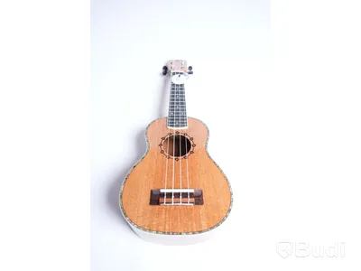 Ukulele - Koki'o, Mahogany Soprano inkl. hard case. Ny, Obruten förpackning.
