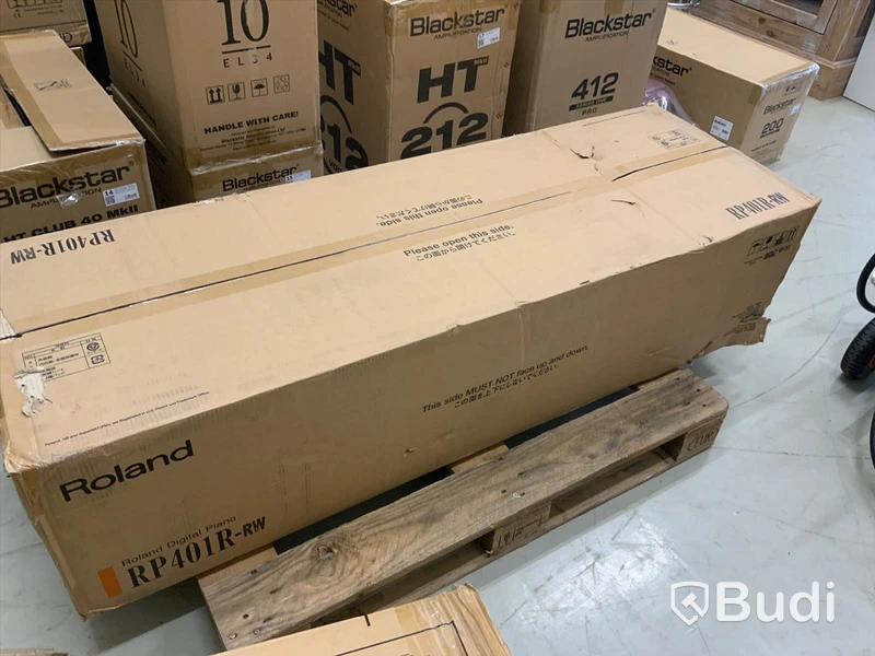 Roland Elpiano RP401R-RW skadad kartong