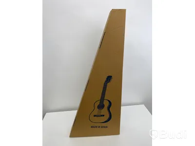 Alhambra akustisk gitarr Classica - okänd modell