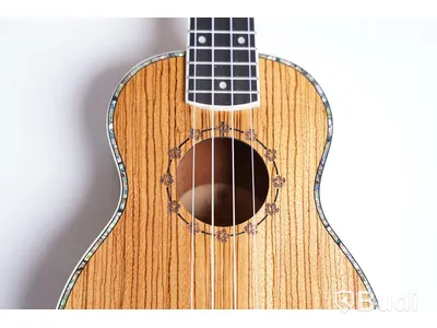 Ukulele - Kokio, Zebrawood Soprano inkl. väska. Ny.