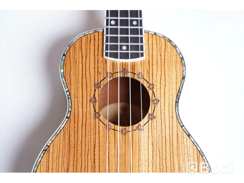 Ukulele - Kokio, Zebrawood Soprano inkl. väska. Ny.