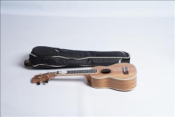 Ukulele - Kokio, Zebrawood Soprano inkl. väska. Ny.