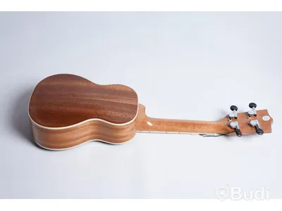 Ukulele - Kokio, Mahogany Soprano inkl. väska. Ny.