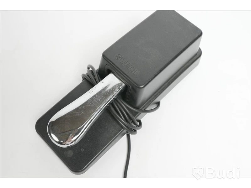 Sustain pedal 4st - Supreme SSP2, Yamaha, Okänd tillverkare