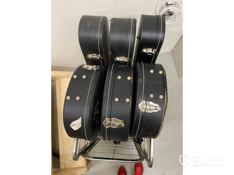 Parti med case för gitarr - bur ingår ej