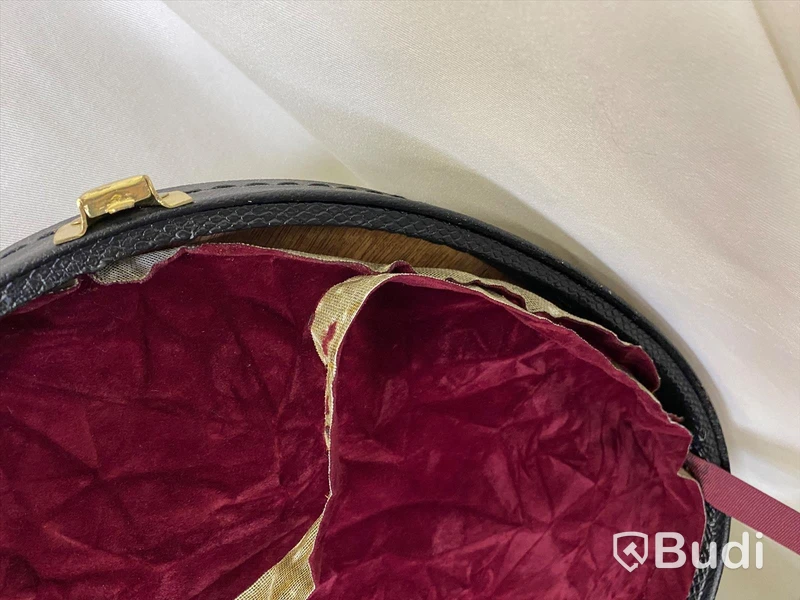Gibson custom case signerat Mike Bloomfield med diverse defekter