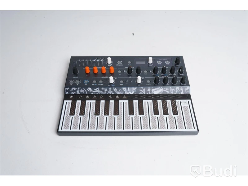 Algorithmic Synthesizer, Micro Freak - ARTURIA