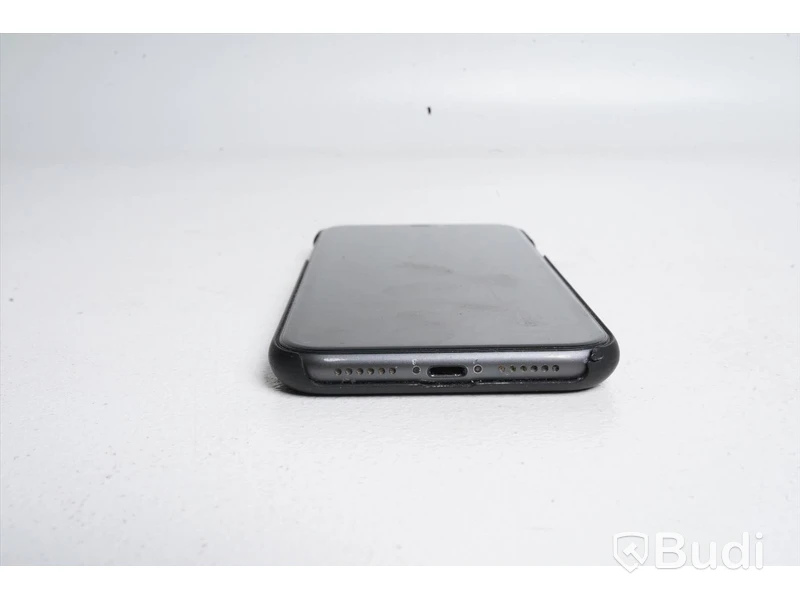 iPhone 11 - 128 GB, 84 procent batterihälsa, Operatör Tele2