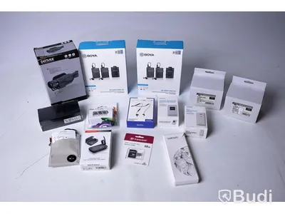 Diverse tech-gadgets