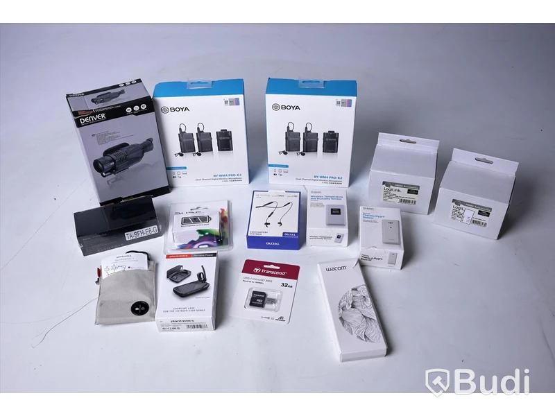 Diverse tech-gadgets