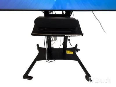 TV-skärm Samsung, QB65R, 65 tum 4K inkl. TV-ställ på hjul och konferenskamera