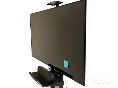 TV-skärm Samsung, QB65R, 65 tum 4K inkl. TV-ställ på hjul och konferenskamera