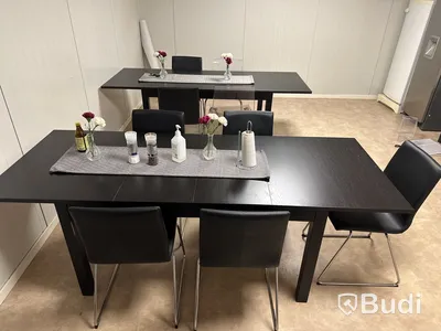 2 st. Matbord och 9 st. Stolar i olika modeller