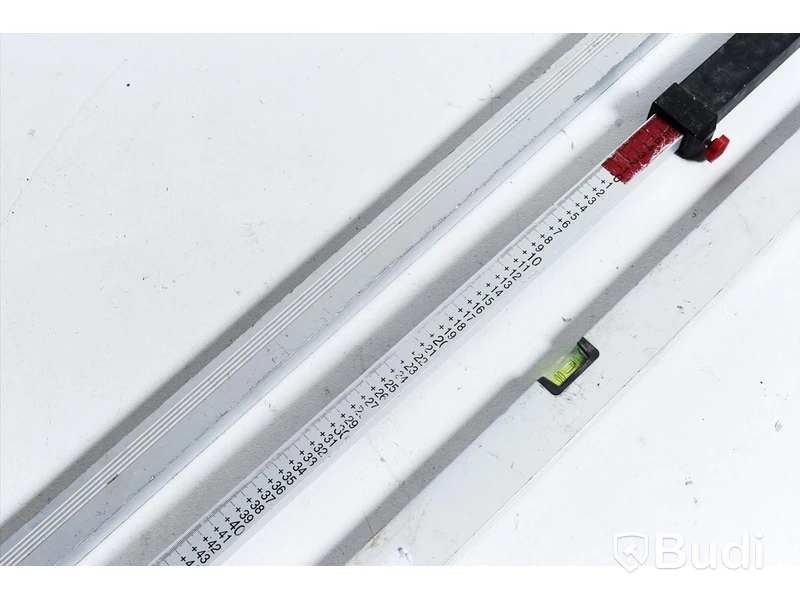 Rotations laser - Spectra Precision LL300, med stativ, Lasermottagare HL450, delbar mätsticka, aluminium rätskiva, lod och mätsticka.