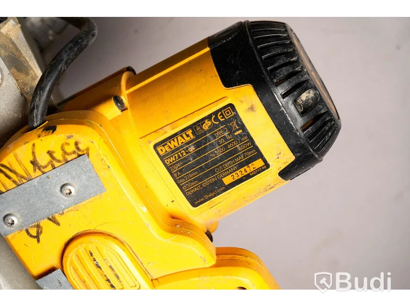 Kap- och gersåg - DeWalt DW712-QS