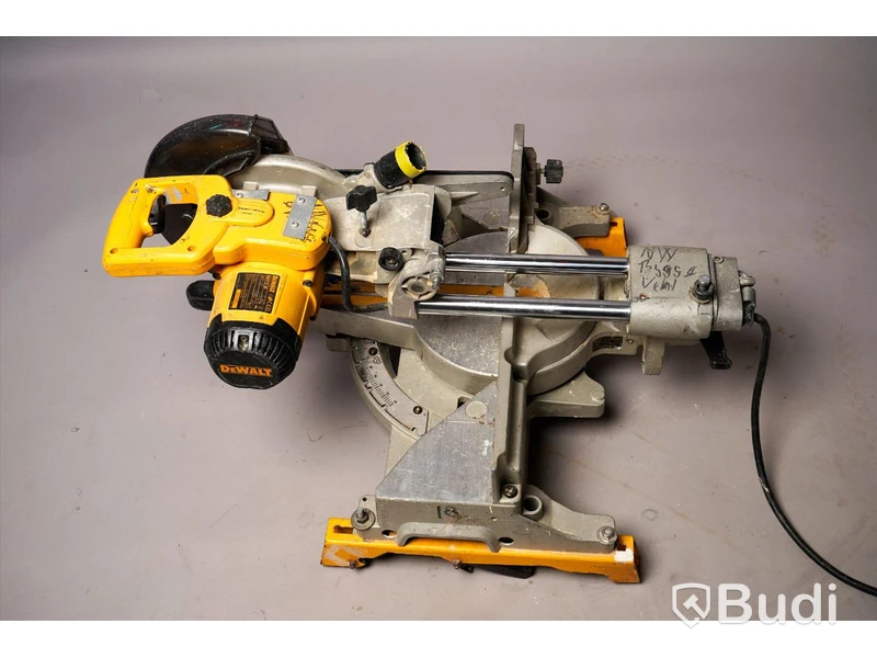Kap- och gersåg - DeWalt DW712-QS