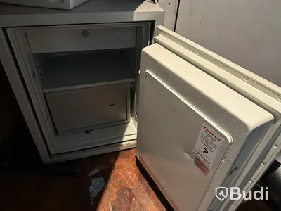 Dokumentskåp DIPLOMAT med nyckel modell NGS-150  Brandklass 90P