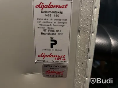 Dokumentskåp DIPLOMAT med nyckel modell NGS-150  Brandklass 90P