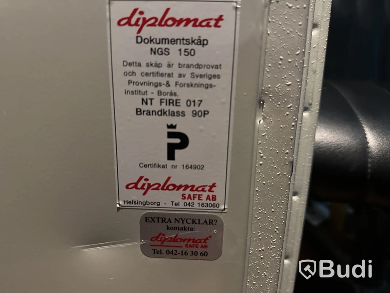 Dokumentskåp DIPLOMAT med nyckel modell NGS-150  Brandklass 90P