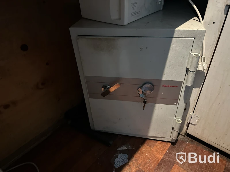 Dokumentskåp DIPLOMAT med nyckel modell NGS-150  Brandklass 90P