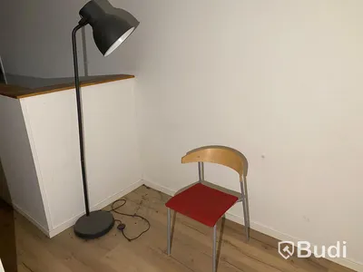 Arbetsbänk, verktyg, skrivbord m.m. Stort parti!