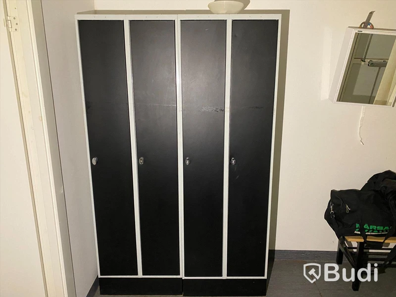 Arbetsbänk, verktyg, skrivbord m.m. Stort parti!