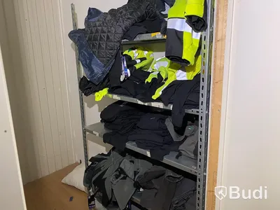 Arbetsbänk, verktyg, skrivbord m.m. Stort parti!