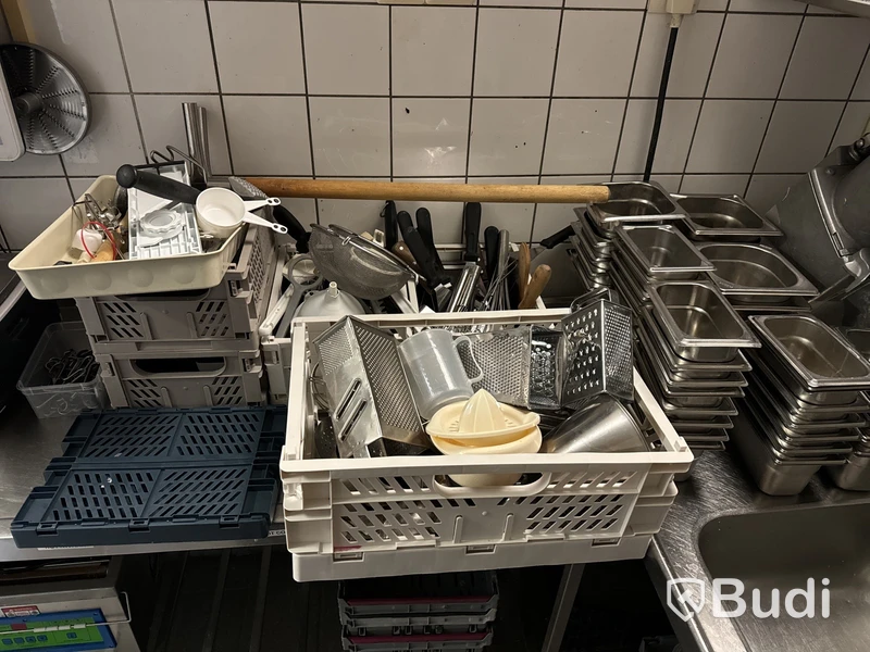 Stort parti med kantiner