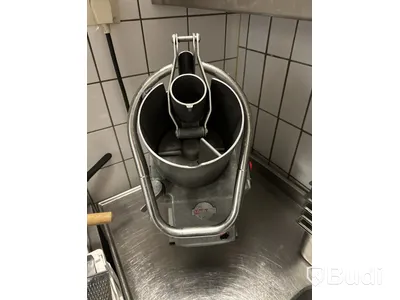 Grönsaksskärare, Hällde