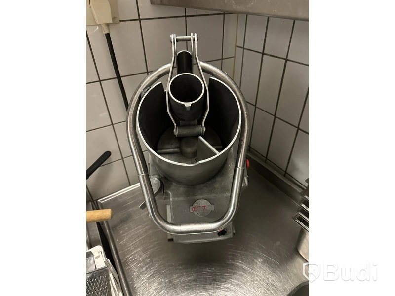 Grönsaksskärare, Hällde