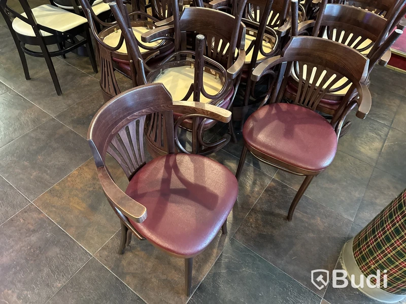20 st. Restaurangstolar med röd sits