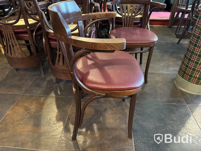20 st. Restaurangstolar med röd sits
