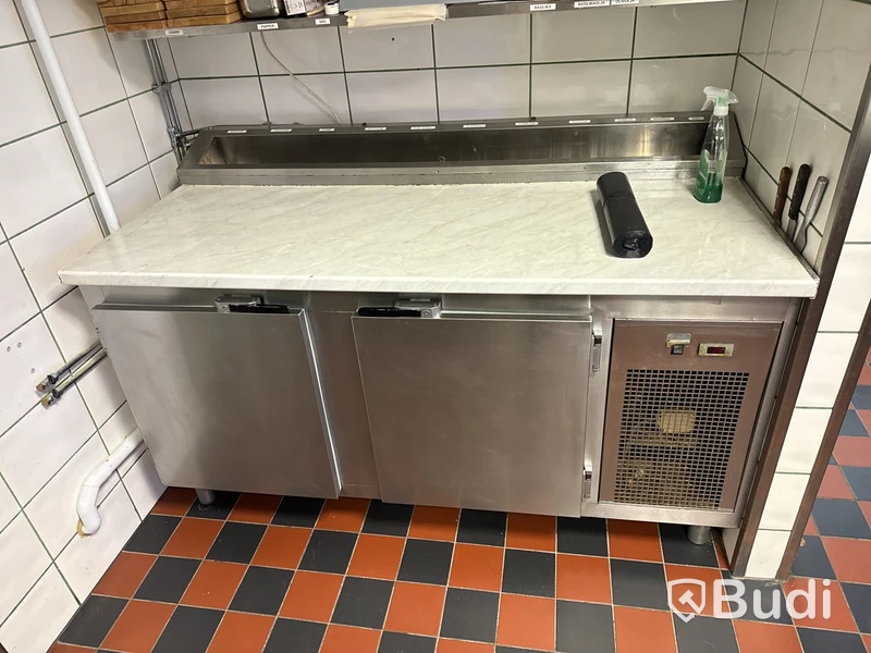 Pizzabänk med kyl