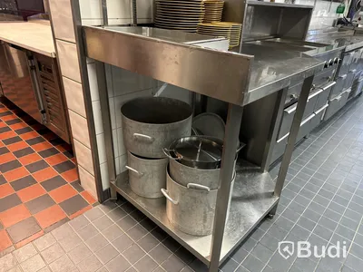 Rostfri bänk, Adexa