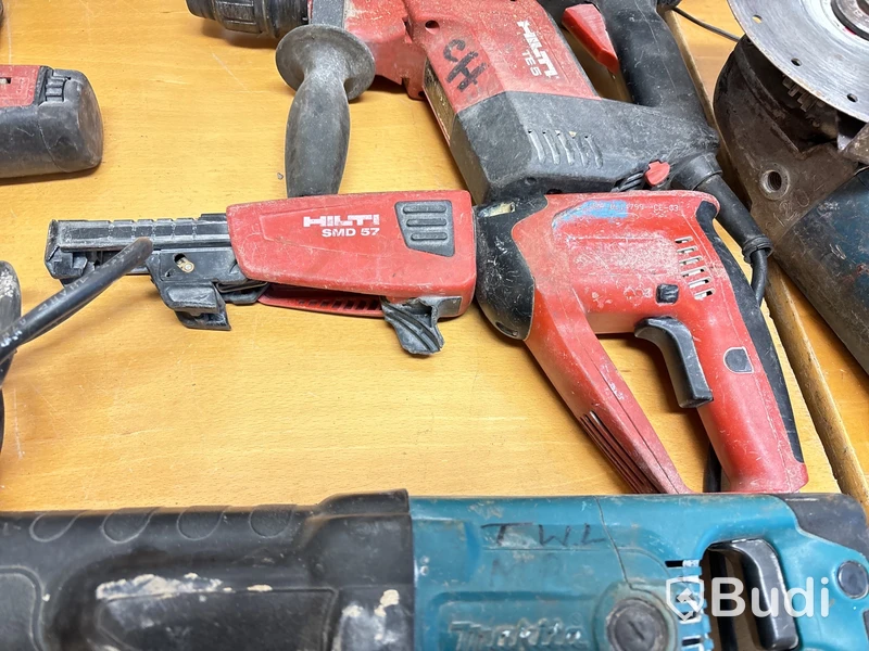 Bultpistol, cirkelsåg, nibbler m.m.