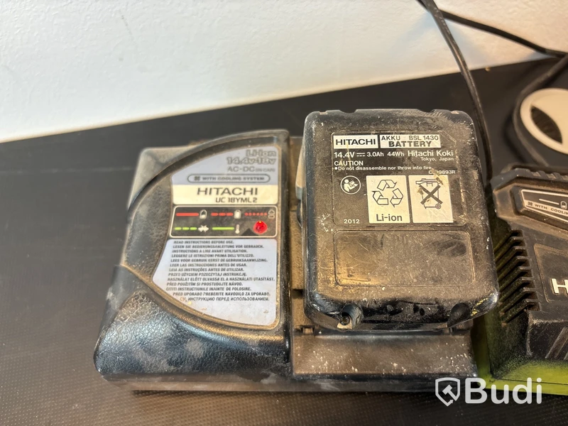 Batterier och laddare