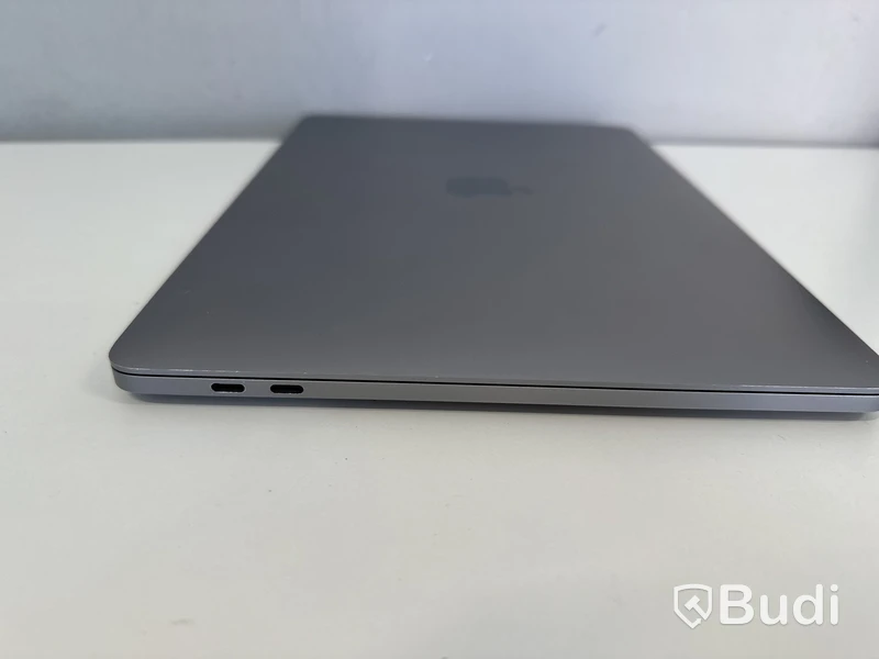 MacBook Pro 2019 Silver.