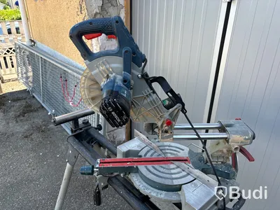 Kap- & gersåg Bosch med stativ.