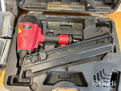 2 st spikpistoler & slangvinda