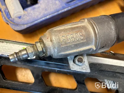 4 st spikpistoler & kompressor