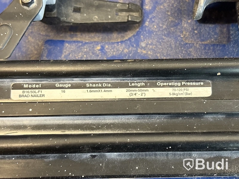 4 st spikpistoler & kompressor