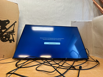 Vägg-tv Samsung 50-tum